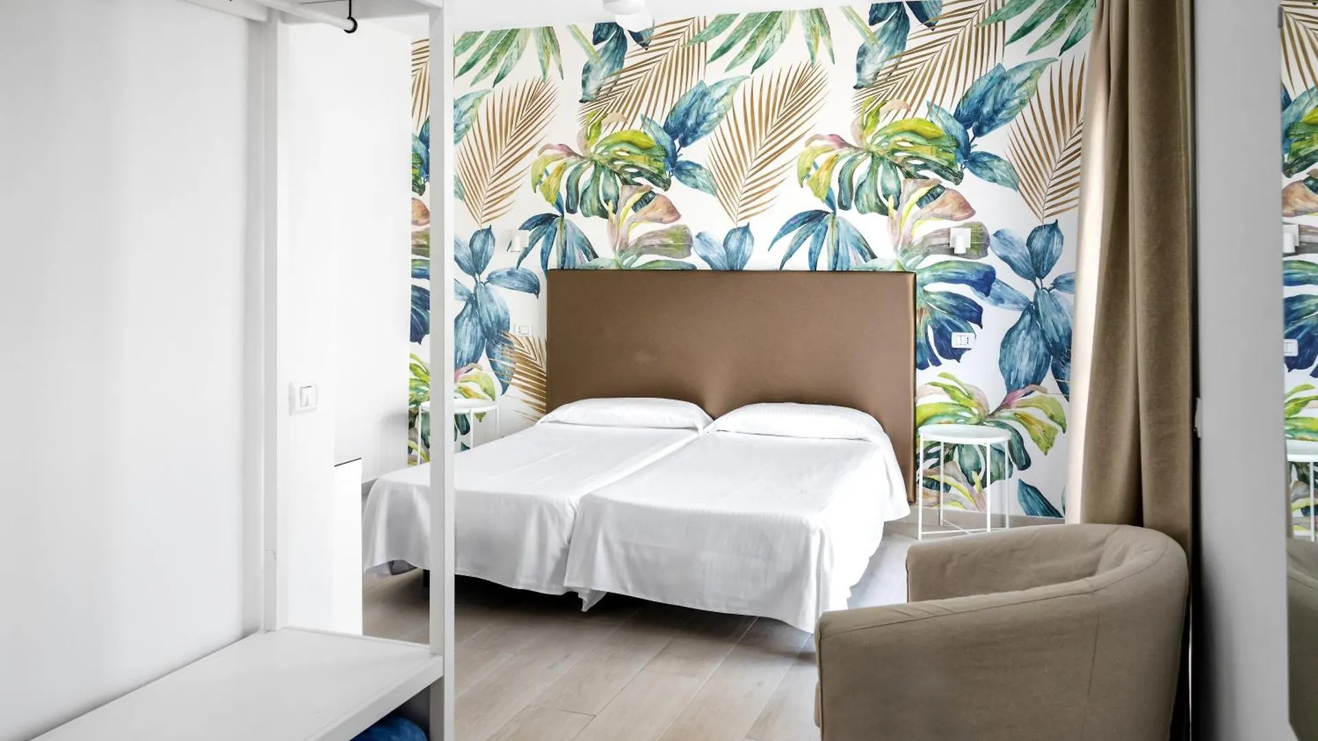Hotel Valencia Las Palmas de Gran Canaria 2*,